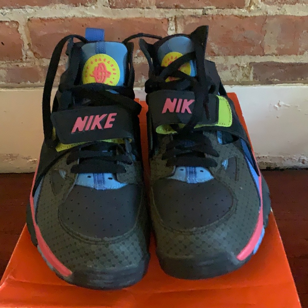 Air Trainer Huarache Premium 'Anthracite Flamingo' 2006
